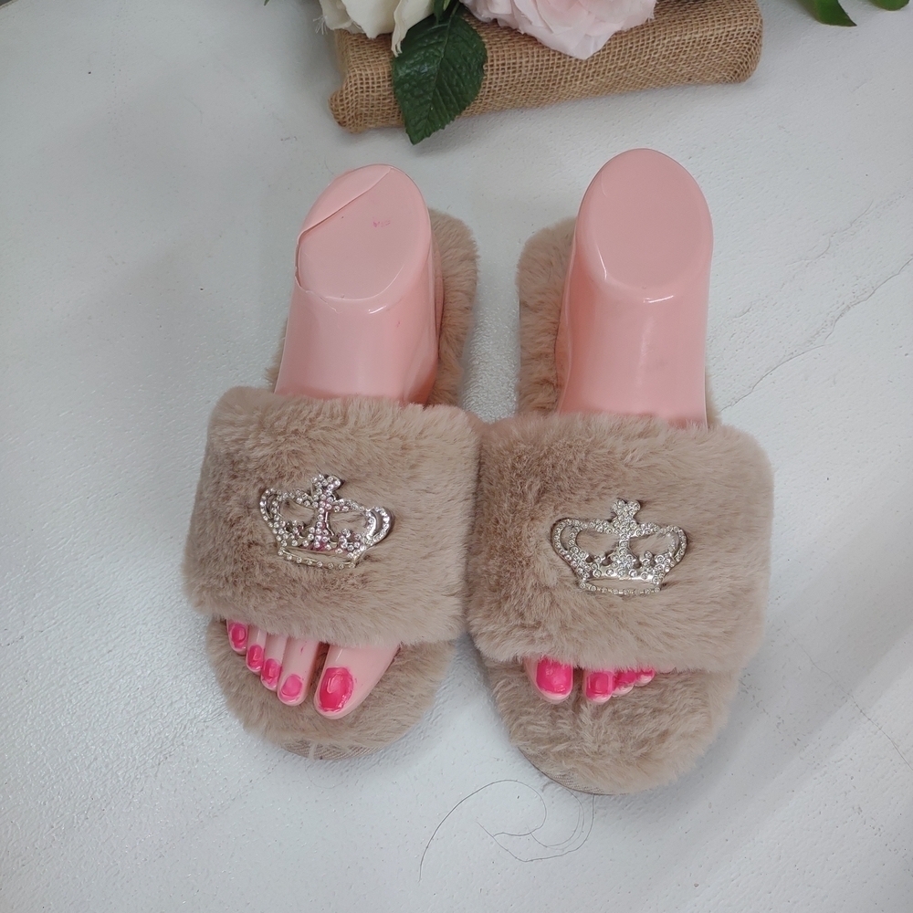 Juicy Couture Beige Faux Fur Slippers